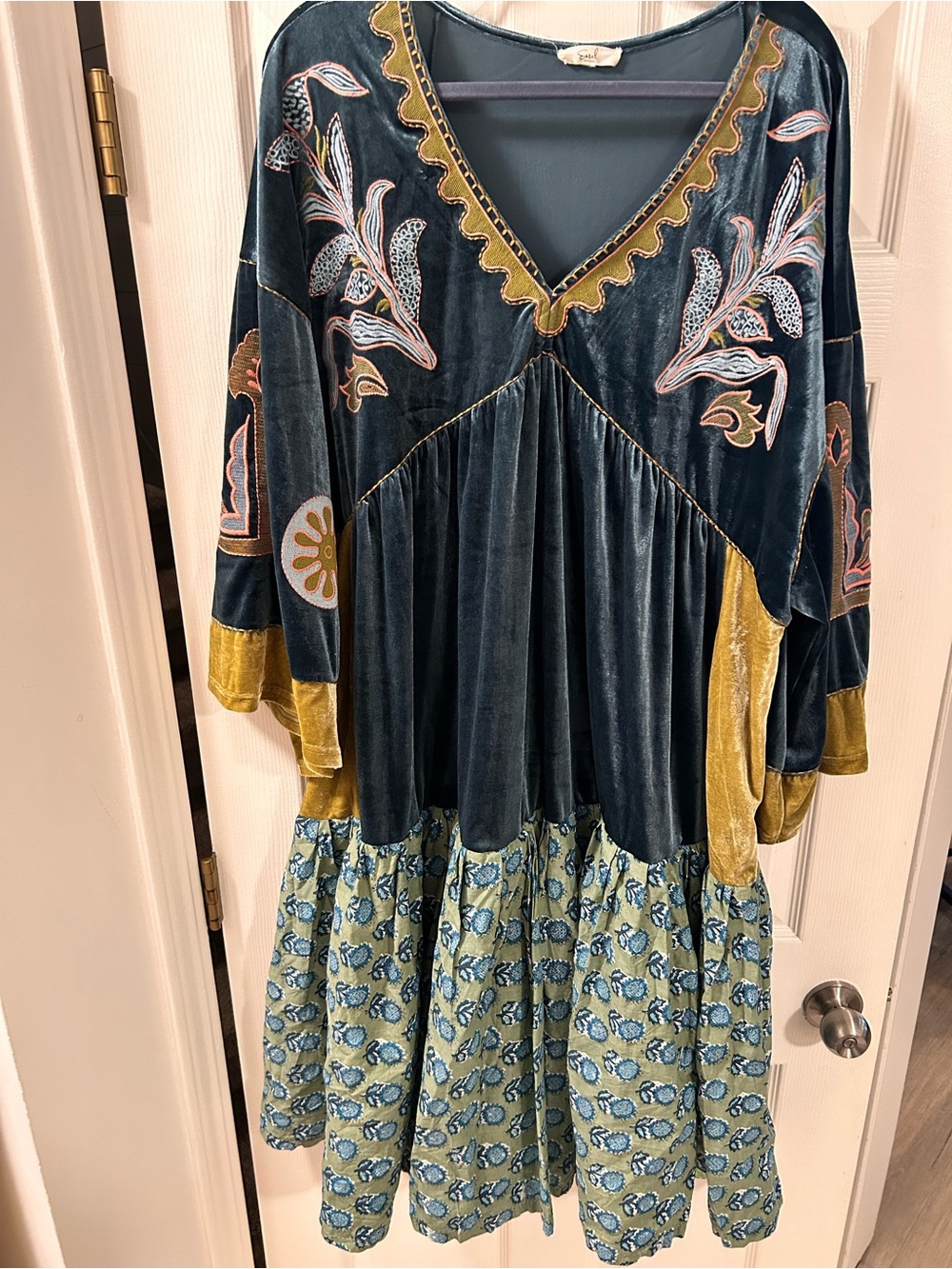 easel Teal Blue Velvet-Trim Top